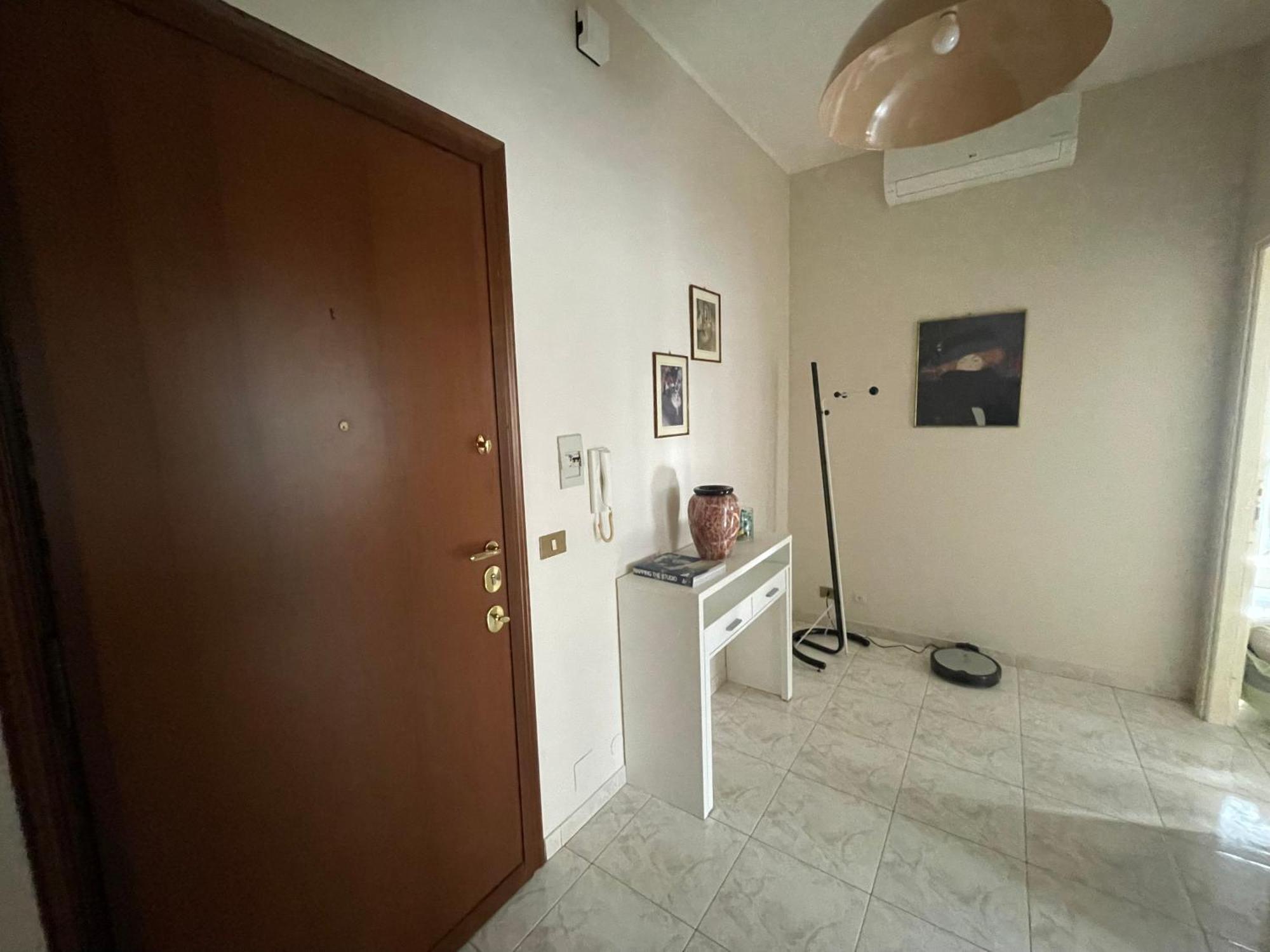 Daniela; Vacanza E/O Lavoro Nichelino Bagian luar foto